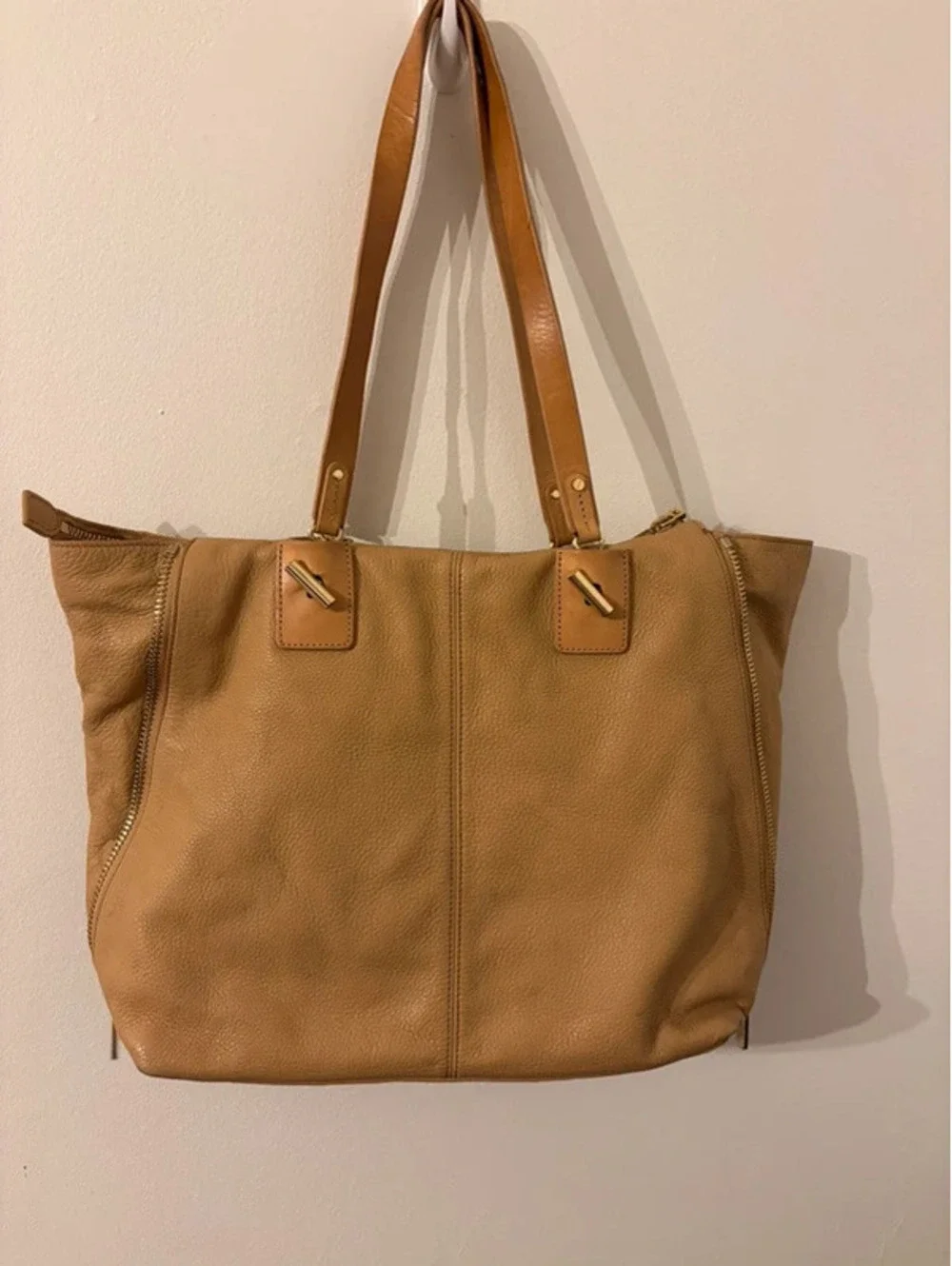Vince Camuto purse
